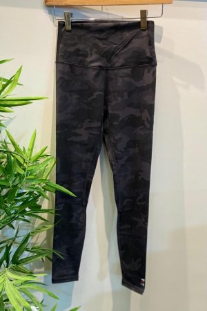 Squat Proof Align Leggings - Black Camo