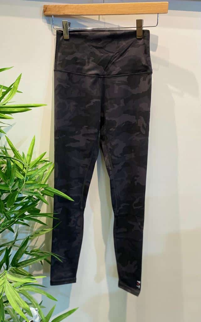 Squat Proof Align Leggings - Black Camo
