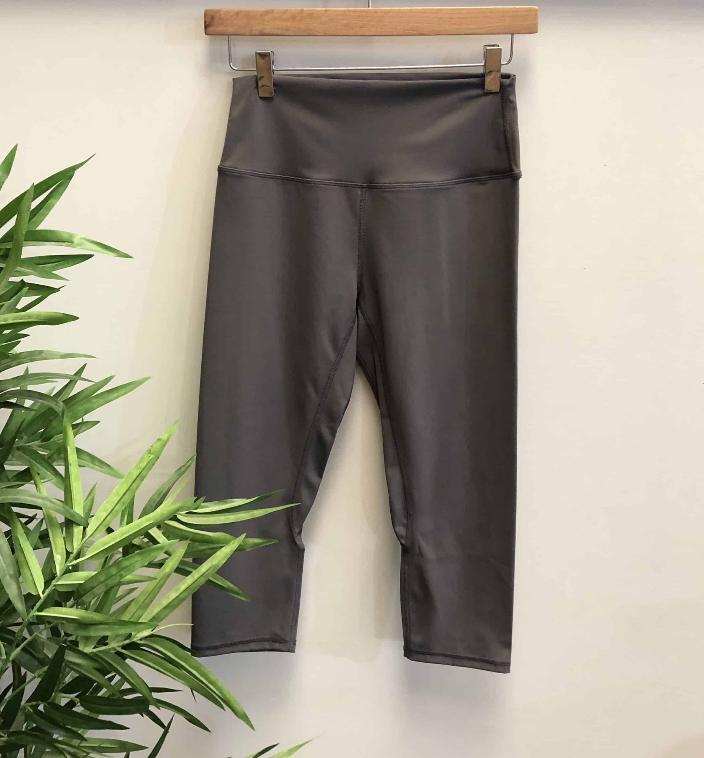 Capri Squat Proof Align Leggings - Grey