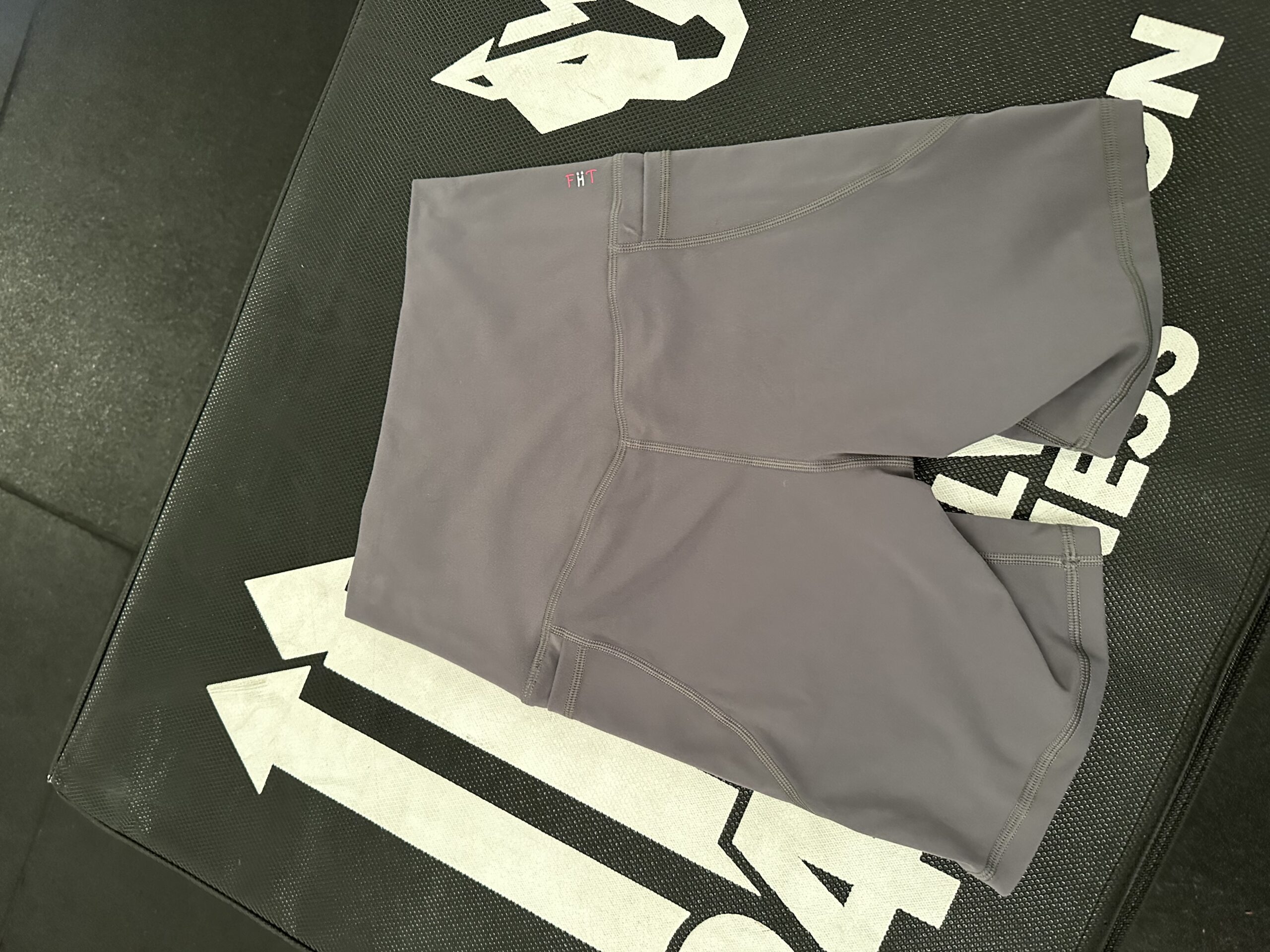 6" Pocket Shorts - Image 9