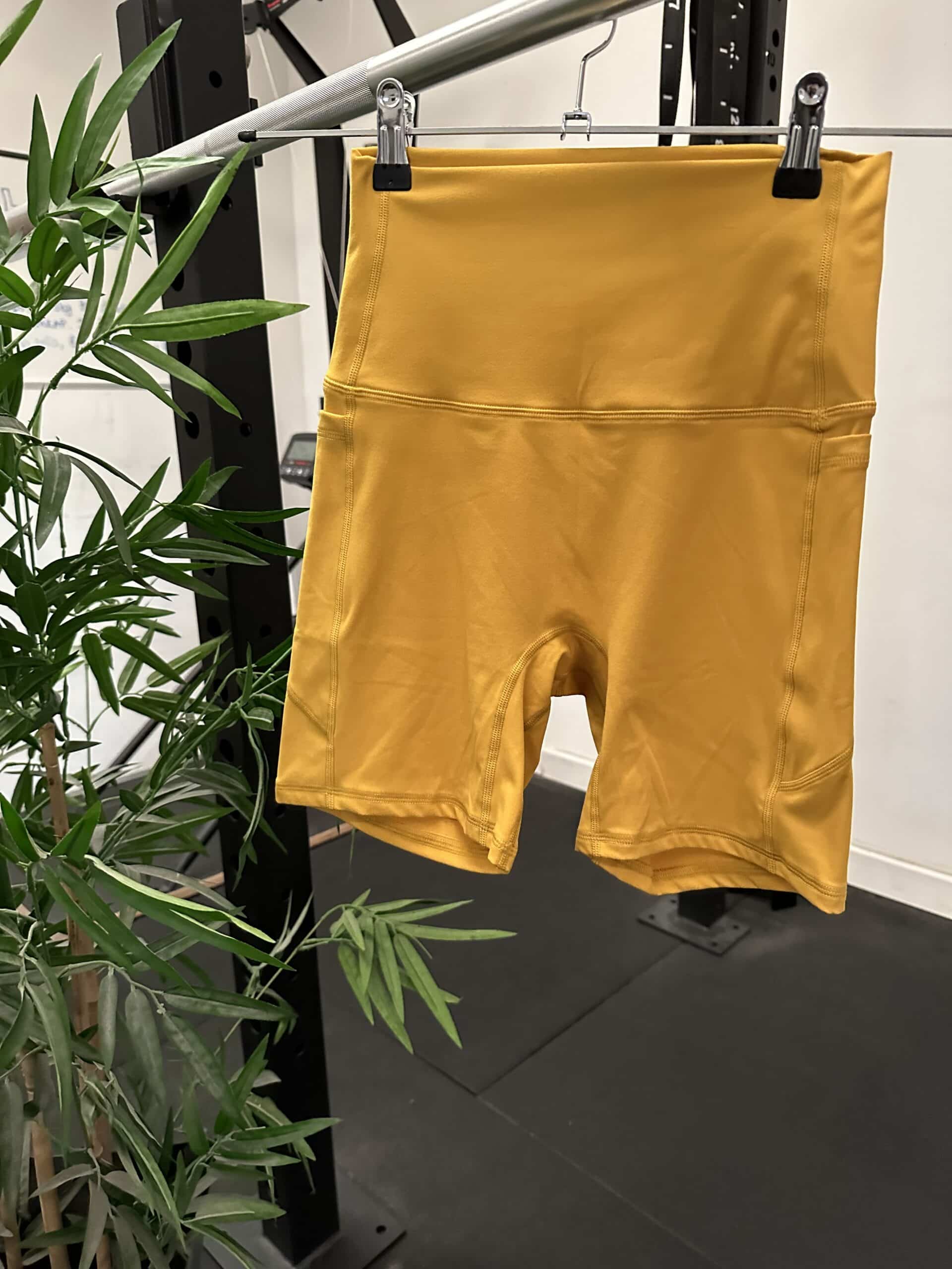 6" Pocket Shorts - Image 2